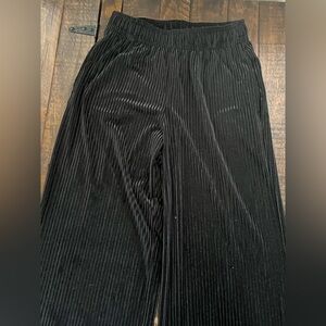 Colsie Black Textured Skirt